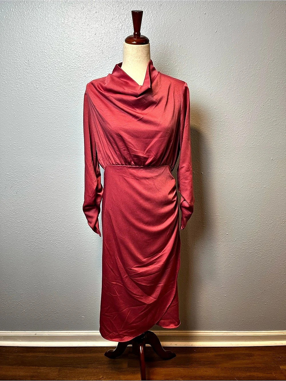 NWT Lena Draped Mulberry Silky Midi Dress Size Medium